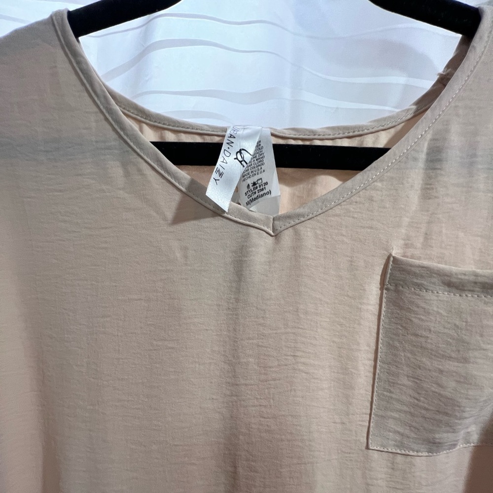 Textured blouse - Picture 3 of 5